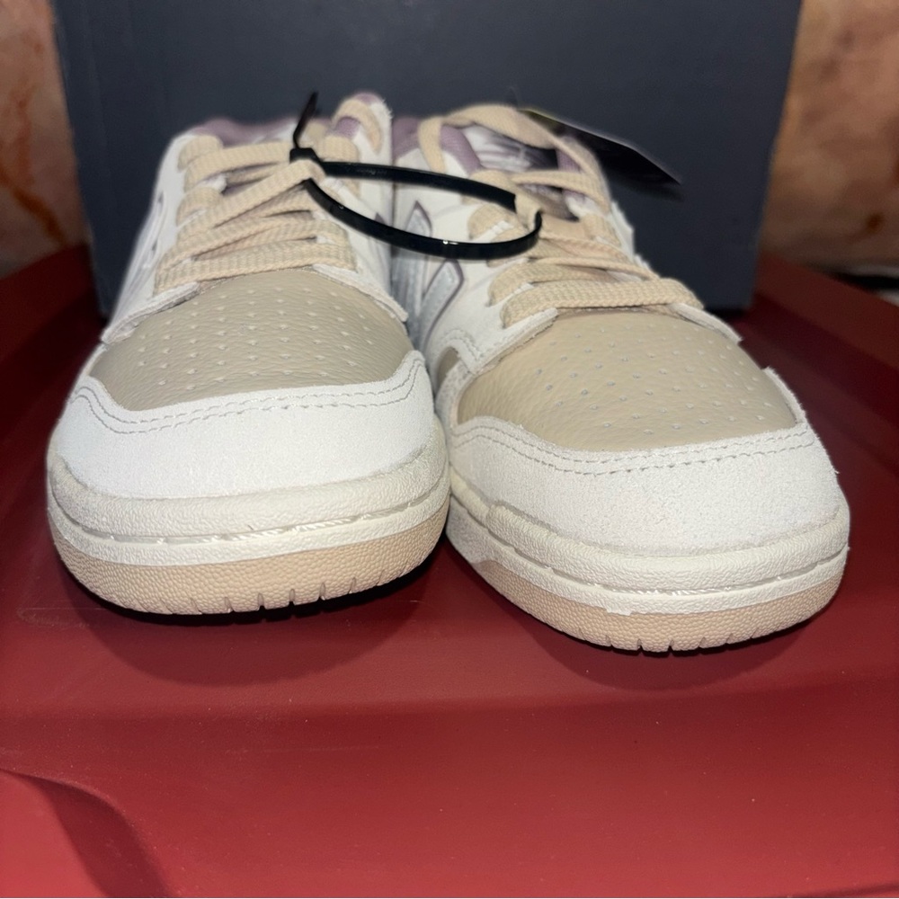 New Balance 480 Cream & Mauve Low-Top Sneaker - Picture 5 of 8
